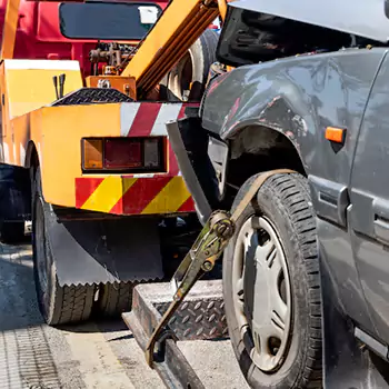 Wheel Lift Tow Truck in Fort Worth, TX